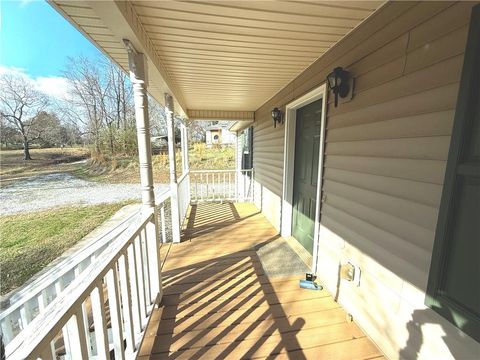 Homes For Sale - 5523 Green Circle<br/> Clermont, GA 30527