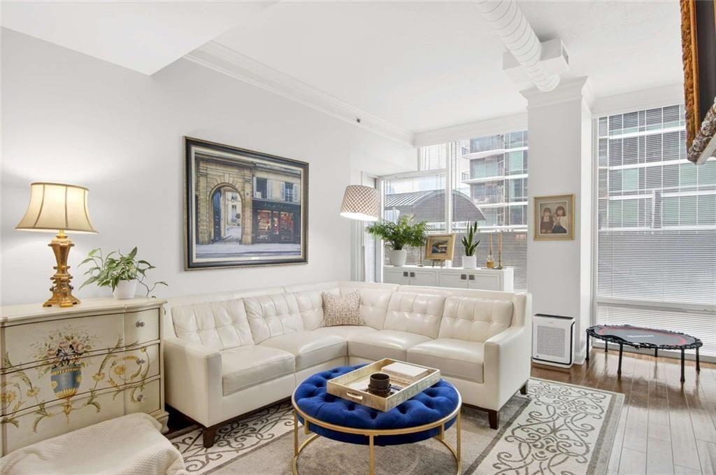 923 Peachtree Street NE 826