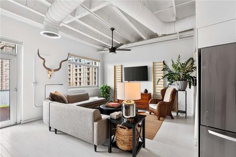 Photo of 805 Peachtree Street NE #619, Atlanta, GA 30308 (MLS # 7733375)