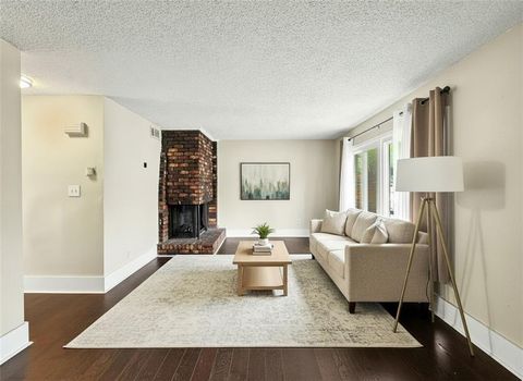 Condo For Sale - 1831 Ashborough Court #B<br/> Marietta, GA 30067