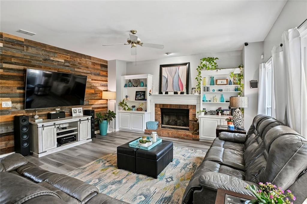 425 Serrant Court