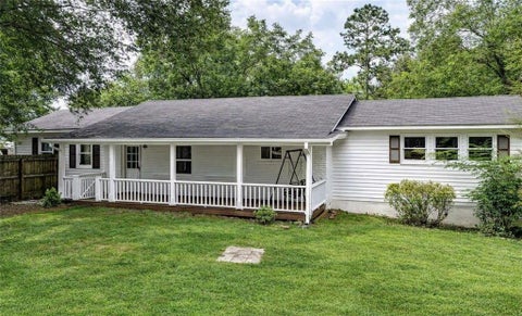 Homes For Sale - 26 8th Street<br/> Emerson, GA 30137
