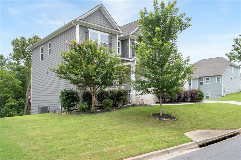 22 Knollwood Way NW