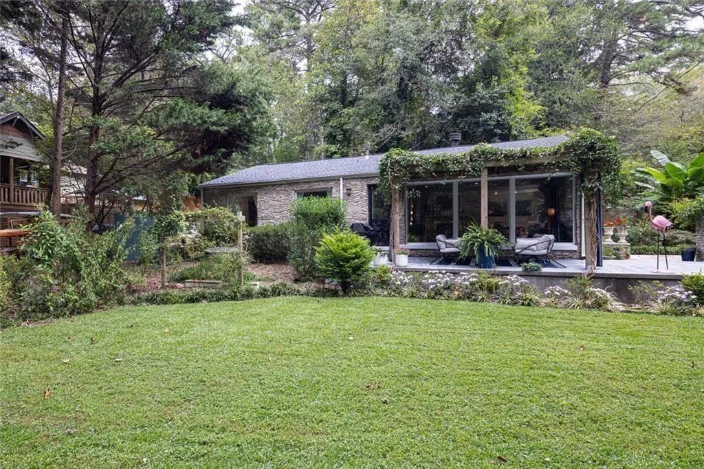 Pine Lake, Georgia 30072, United States, 3 Bedrooms Bedrooms, ,2 BathroomsBathrooms,Residential,Active,221690