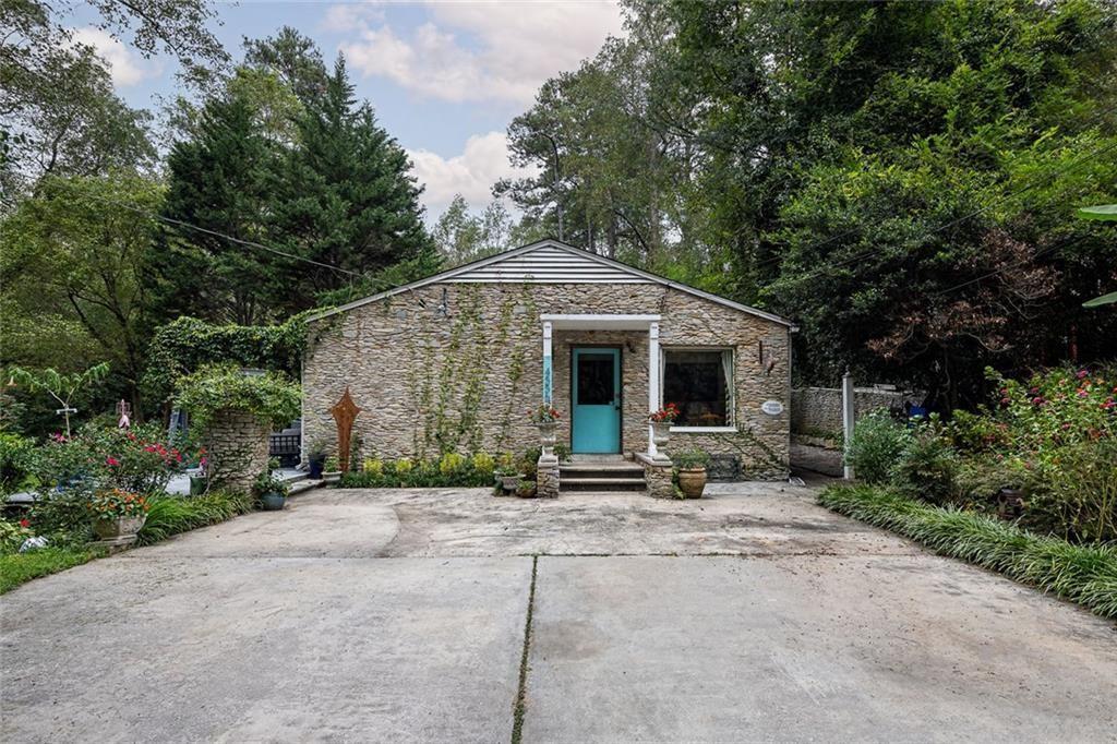 4556 Forrest Road