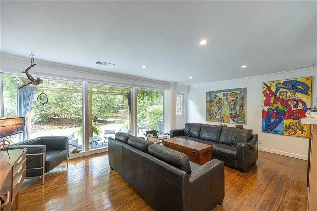 Pine Lake, Georgia 30072, United States, 3 Bedrooms Bedrooms, ,2 BathroomsBathrooms,Residential,Active,221690