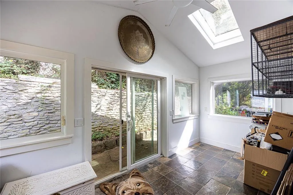 Pine Lake, Georgia 30072, United States, 3 Bedrooms Bedrooms, ,2 BathroomsBathrooms,Residential,Active,221690