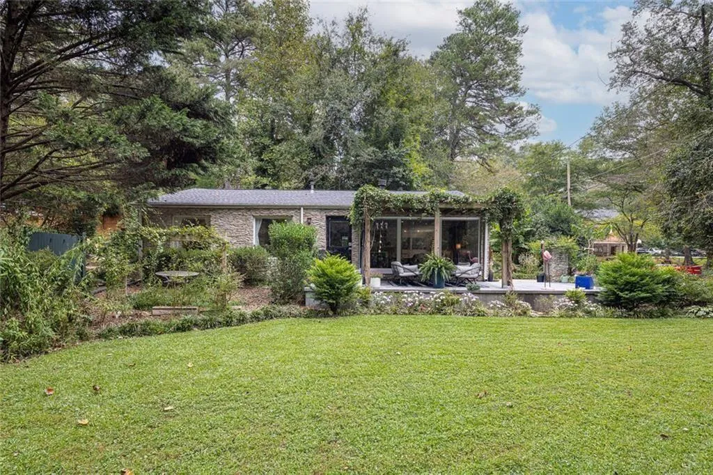 Pine Lake, Georgia 30072, United States, 3 Bedrooms Bedrooms, ,2 BathroomsBathrooms,Residential,Active,221690