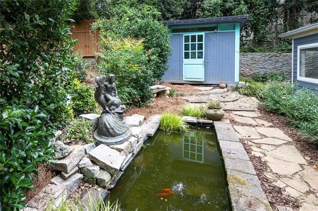 Pine Lake, Georgia 30072, United States, 3 Bedrooms Bedrooms, ,2 BathroomsBathrooms,Residential,Active,221690