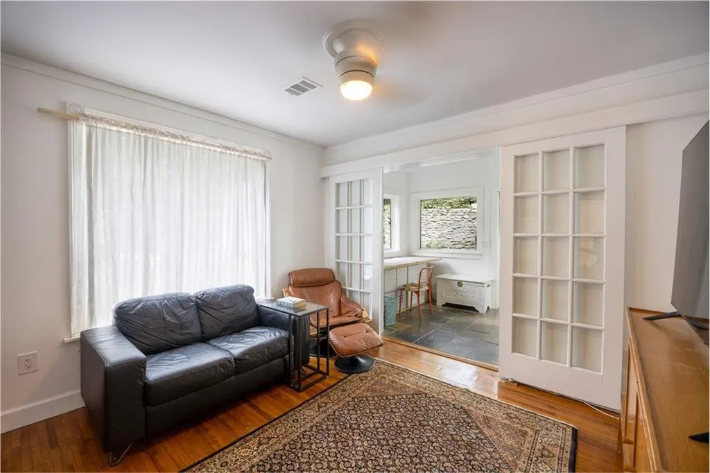 Pine Lake, Georgia 30072, United States, 3 Bedrooms Bedrooms, ,2 BathroomsBathrooms,Residential,Active,221690