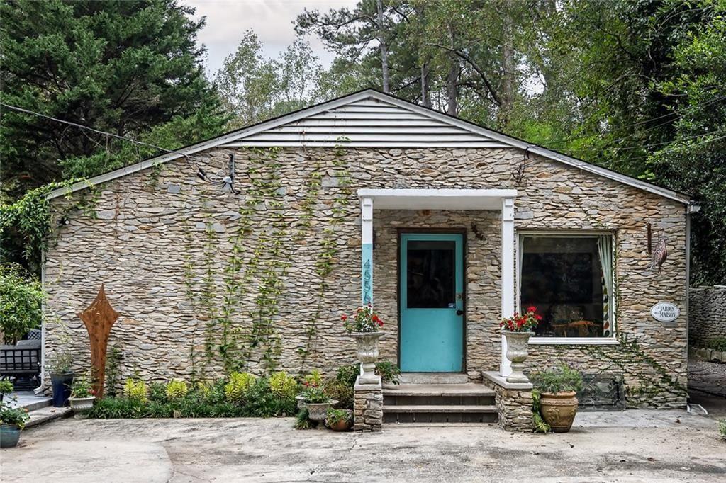 4556 Forrest Road