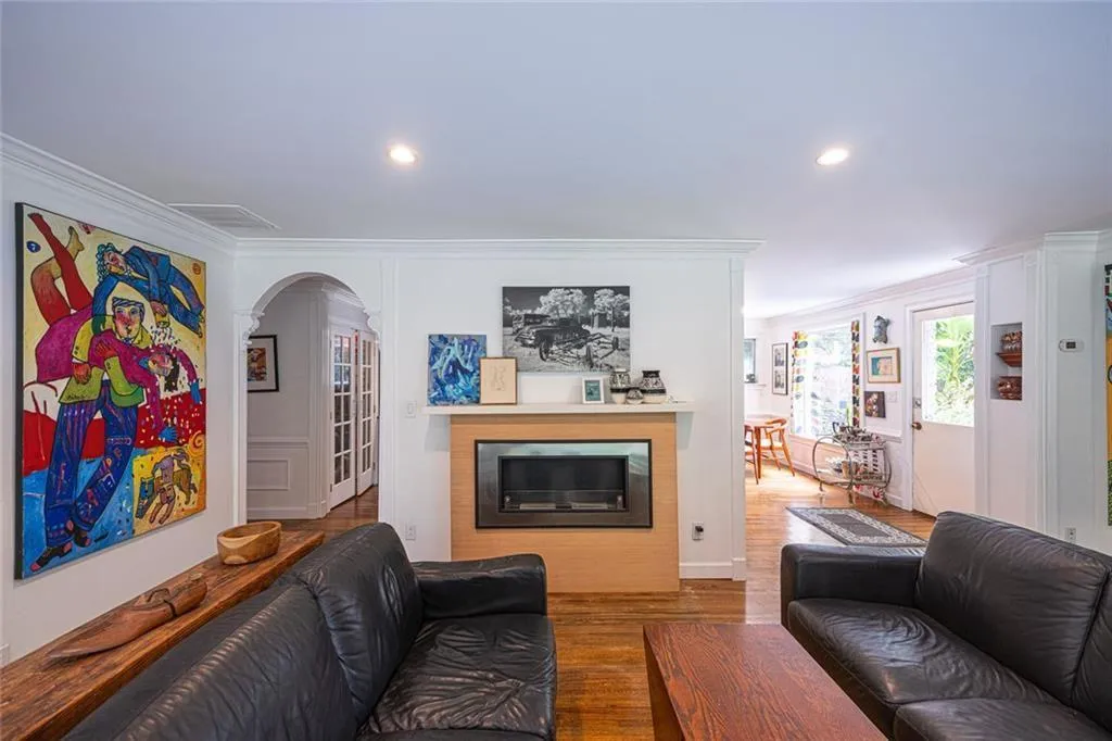 Pine Lake, Georgia 30072, United States, 3 Bedrooms Bedrooms, ,2 BathroomsBathrooms,Residential,Active,221690