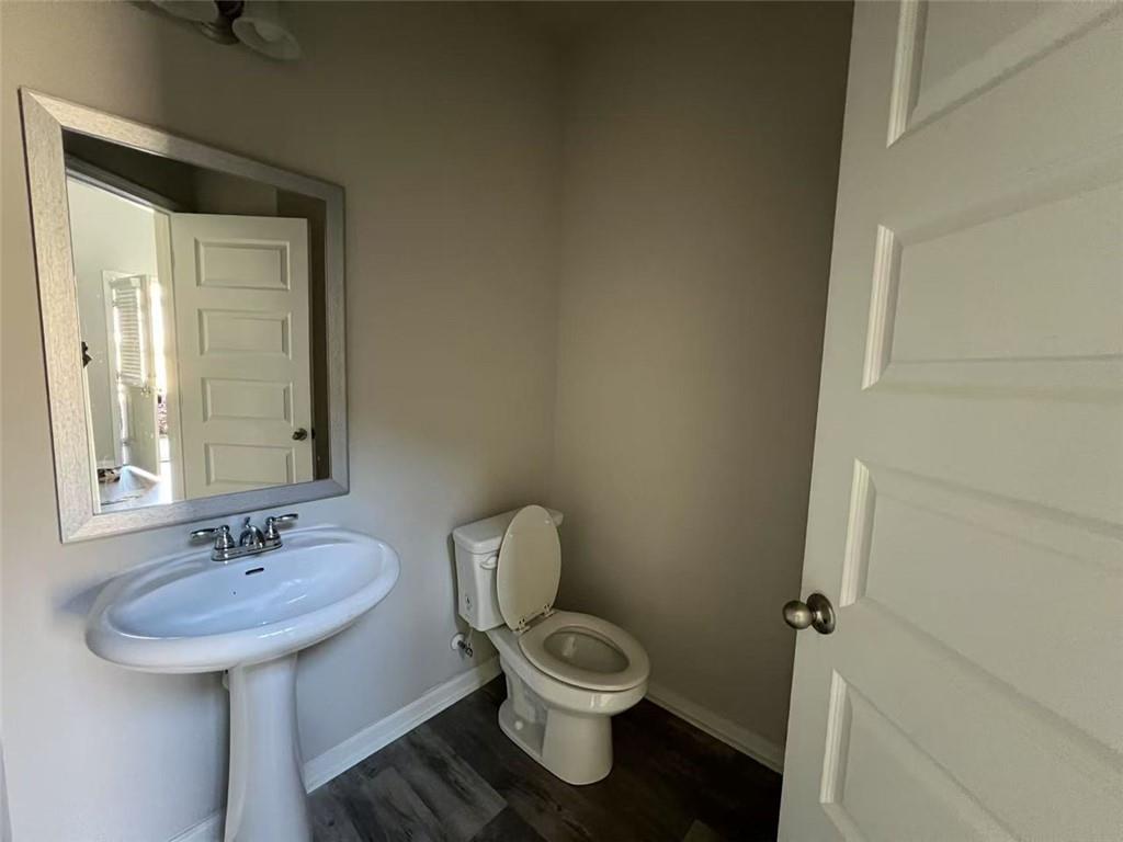 231 Creek View Place, Canton, Georgia image 4