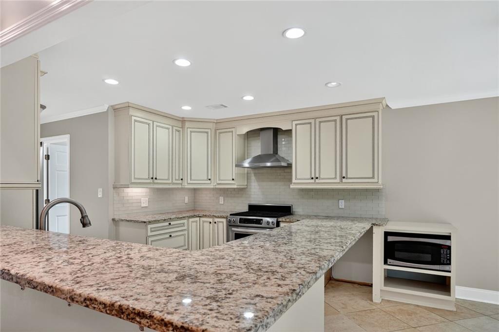 1320 Green Oak Circle