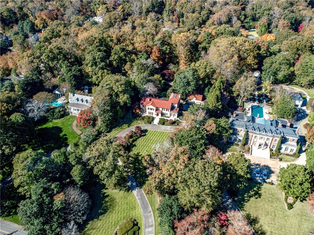 15 Cherokee Road N