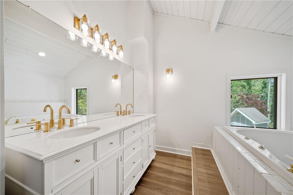 6109 White Oak Drive, Flowery Branch, Georgia image 13