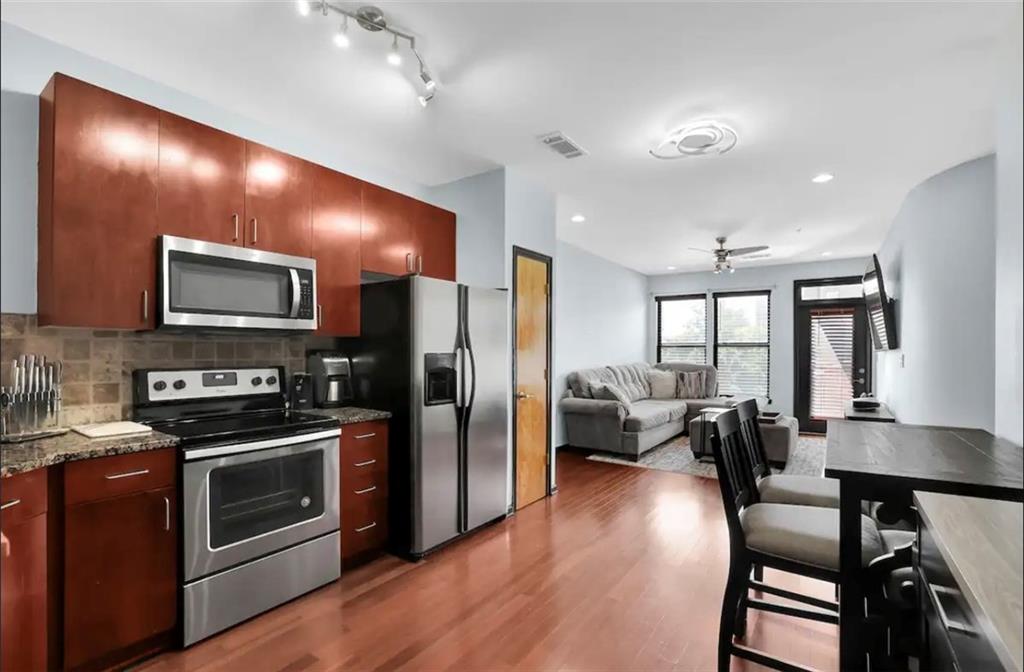 898 Oak Street #3204, Atlanta, Georgia image 1