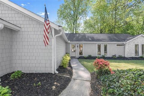 Photo of 4380 Oak Lane, Marietta, GA 30062 (MLS # 7752612)