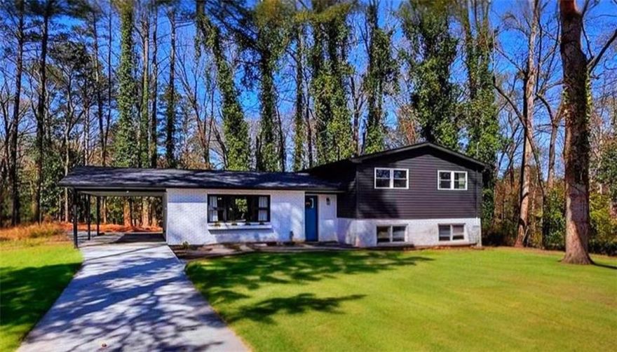 Motivated Seller !!! This fully renovated Marietta gem might be the home your family has been dreaming of! Nestled in the peaceful Hammond Woods community, this beautifully updated multi-level ranch-style home offers 3 bedrooms, 3 full bathrooms, and over 2,000 sq. ft. of light-filled living space designed for comfort and connection. From the moment you step inside, you’ll feel the warmth of the open layout, perfect for everyday living and special family moments.
This MOVE-IN READY HOME has been thoughtfully renovated with a BRAND-NEW KITCHEN featuring quartz countertops and white cabinets, updated bathrooms, stainless steel appliances, NEW FLOORING, NEW MODERN LIGHT FIXTURES, and NEW DOUBLE-PANE WINDOWS. Additional upgrades include a NEW WATER HEATER, ELECTRICAL PANEL AND METER, BRAND-NEW ROOF AND GUTTERS, FRESH INTERIOR AND EXTERIOR PAINT, A NEWLY PAVED DRIVEWAY, NEW MAILBOX, AND A FULLY MAINTAINED YARD. This kind of home doesn’t come around often. Schedule your private tour today and imagine your family’s next chapter starting right here.