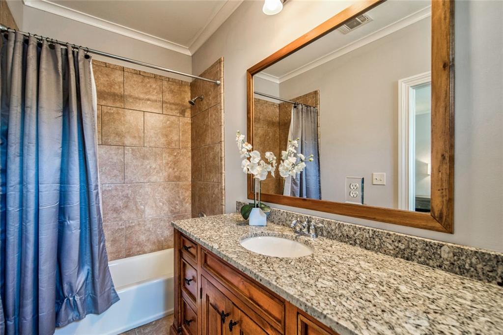 THE ESTATES OF COMBS GROVE - Residential