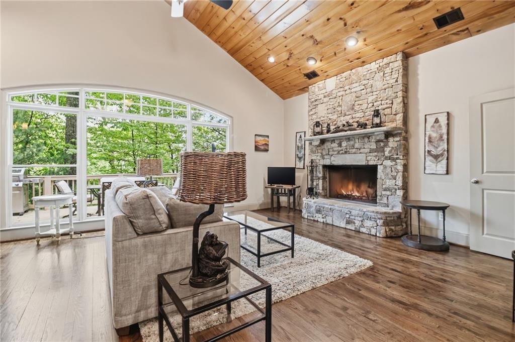 1105 Valley View Drive