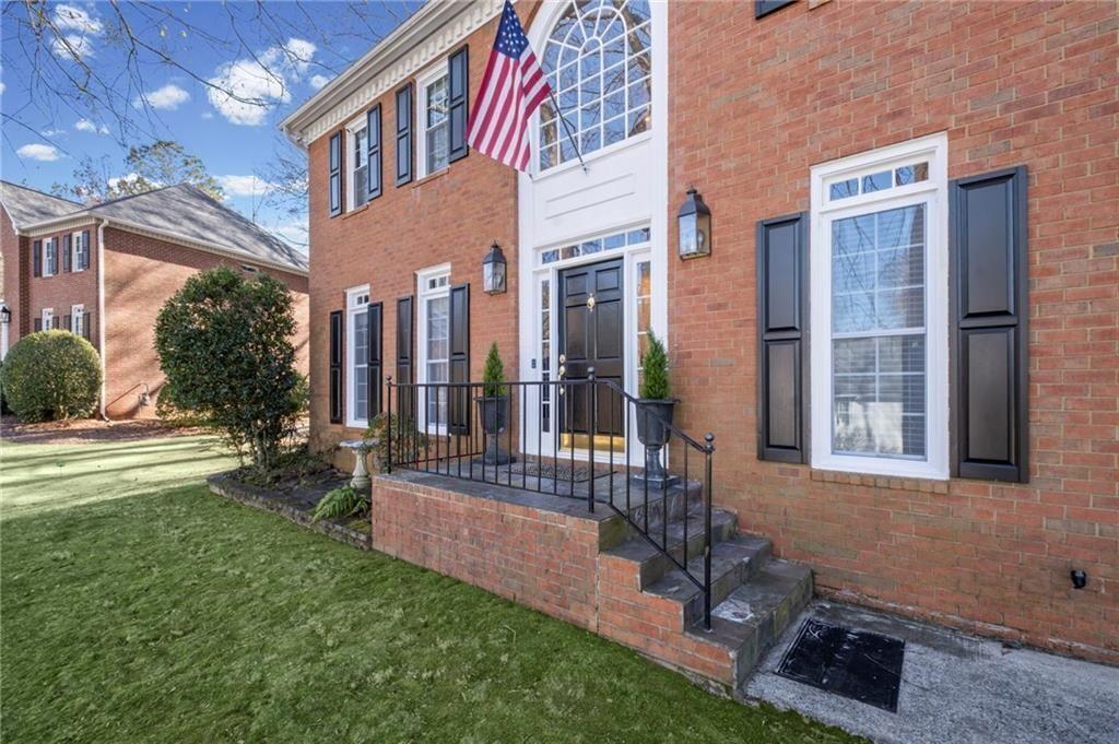 1728 Barrington Circle