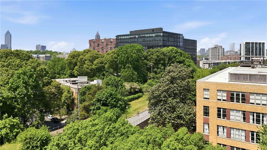 400 Village Parkway NE 123