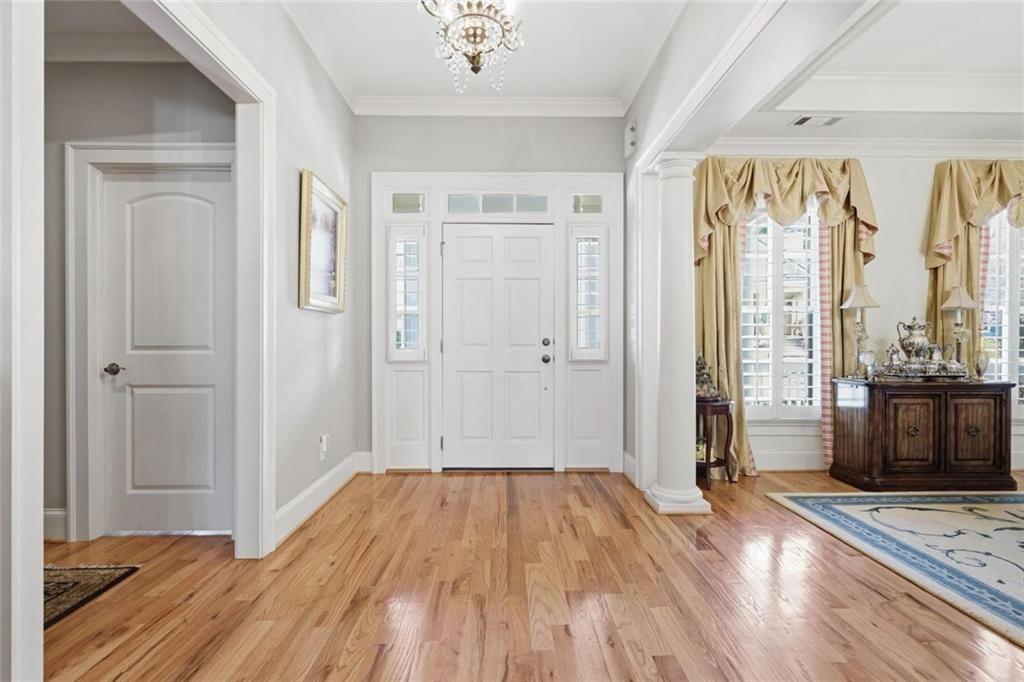 807 Village Greene NW