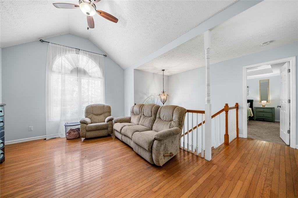 9170 LAKESIDE Way