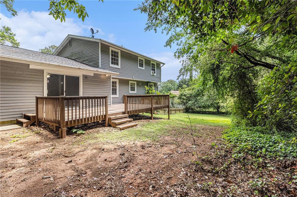 1023 Chartley Drive, Lilburn, Georgia image 25