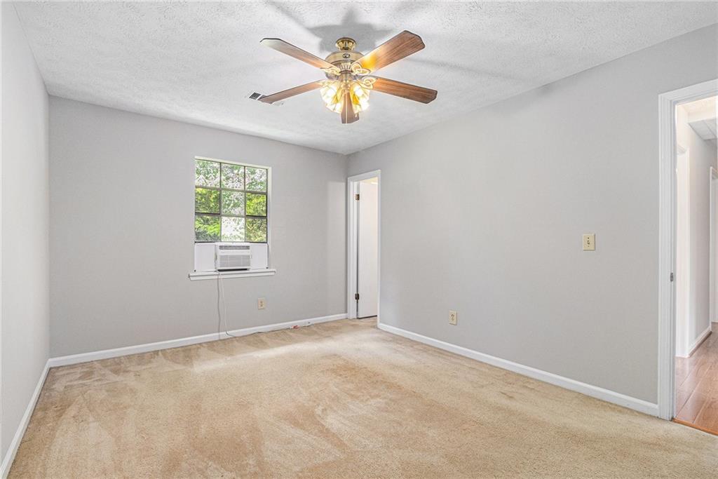 1023 Chartley Drive, Lilburn, Georgia image 16