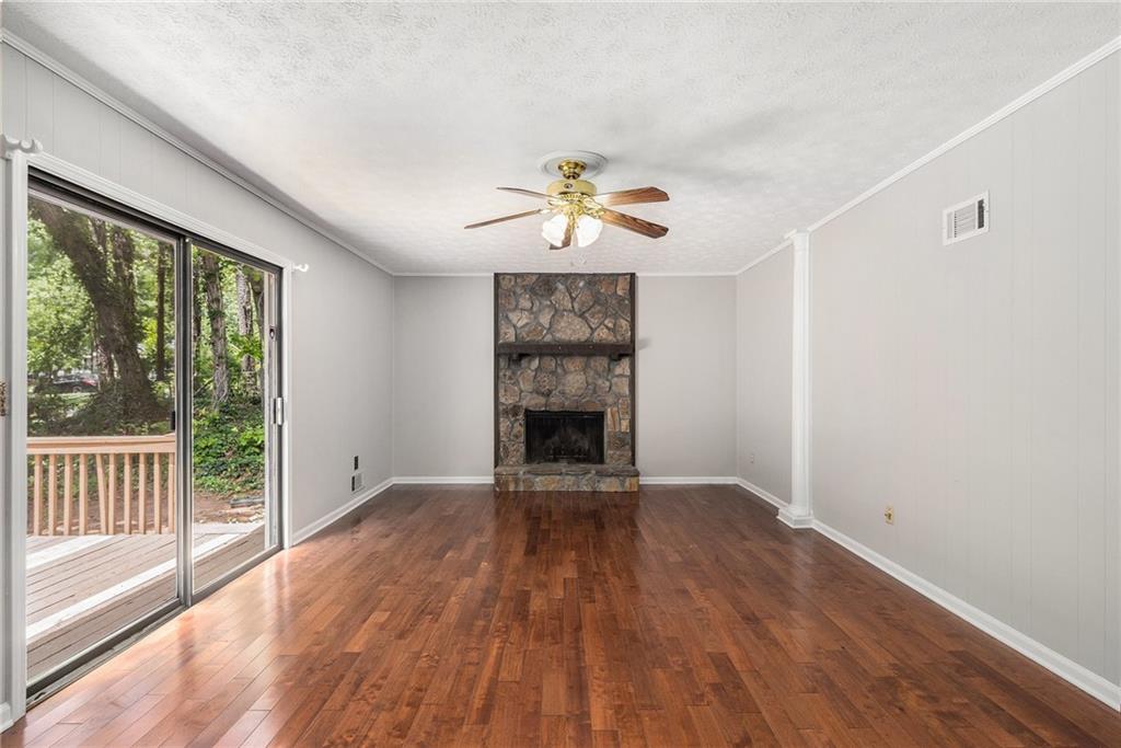 1023 Chartley Drive, Lilburn, Georgia image 6