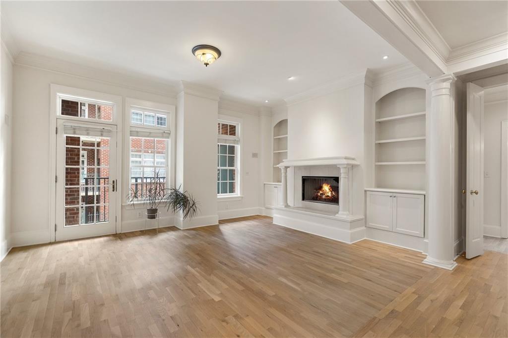 77 Peachtree Place NE 402