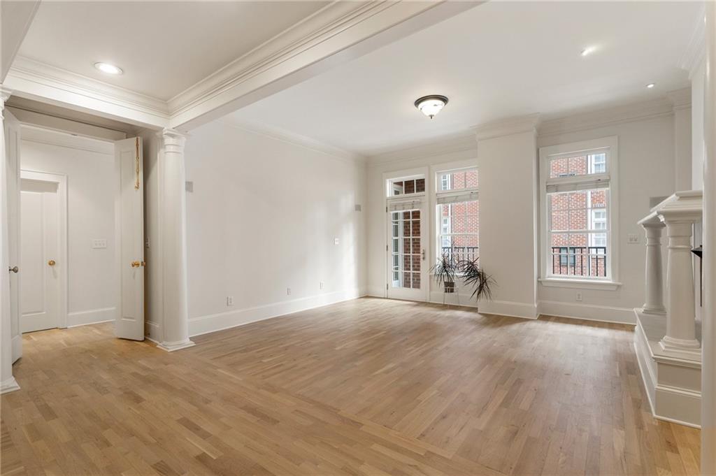 77 Peachtree Place NE 402