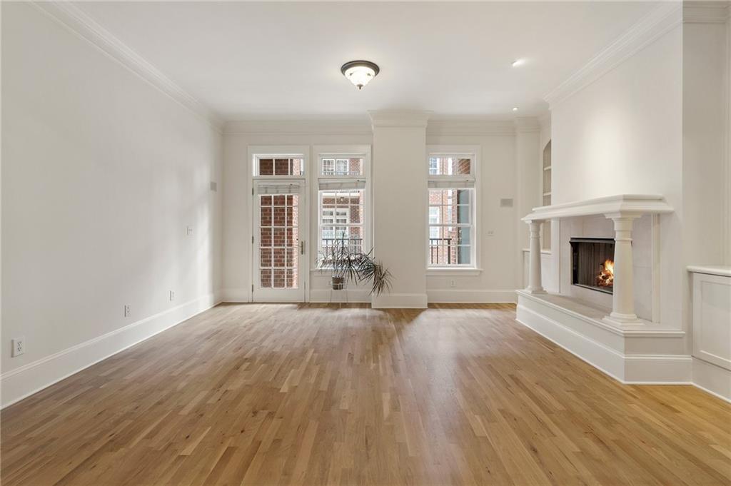 77 Peachtree Place NE 402