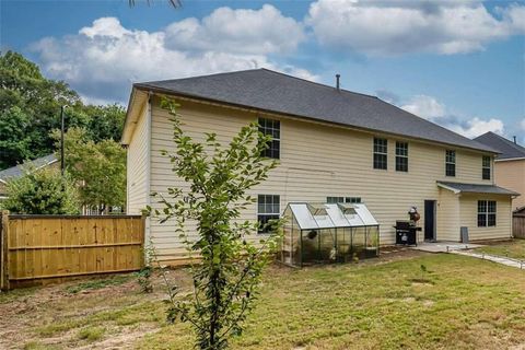 A home in Powder Springs