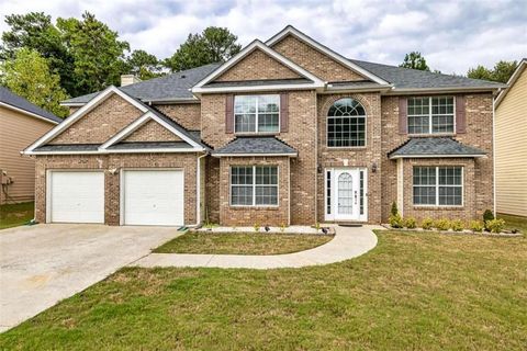 A home in Powder Springs