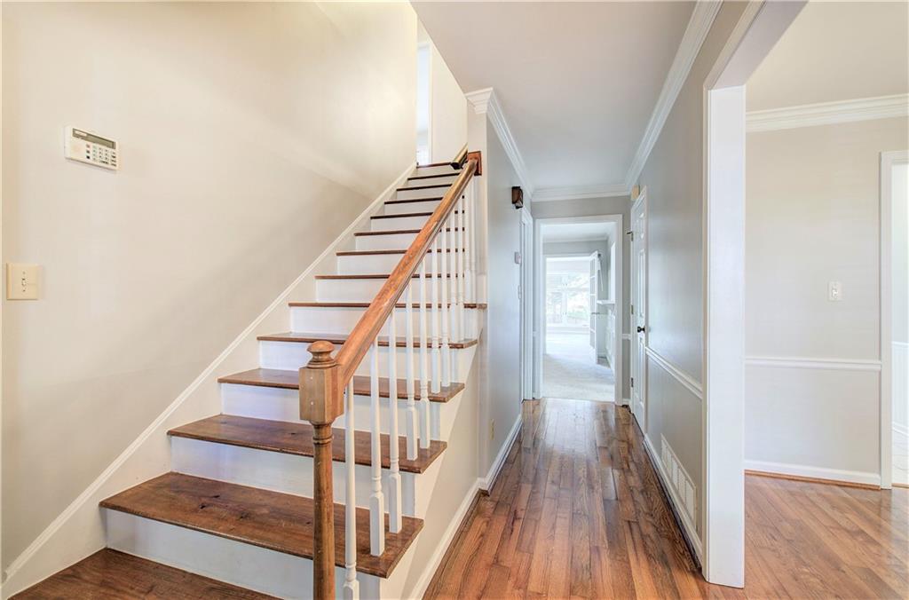 2864 Holly Oaks Drive
