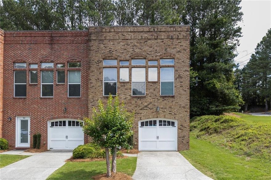 Updated spacious, 3 bedroom, 2.5 bathroom end-unit townhome. Open living room, dining room, kitchen, oversized bedrooms, a 1 car-garage, and cute private back patio. All in a small community that consists of  8 loft style, privately owned and owner managed homes, located in Woodstock's  desirable Towne Lake development. Walk to library, grocery stores, restaurants and minutes from renovated downtown Woodstock with many amenities. Highly-rated school district includes Etowah High School and Bascomb Elem. Very convenient location.