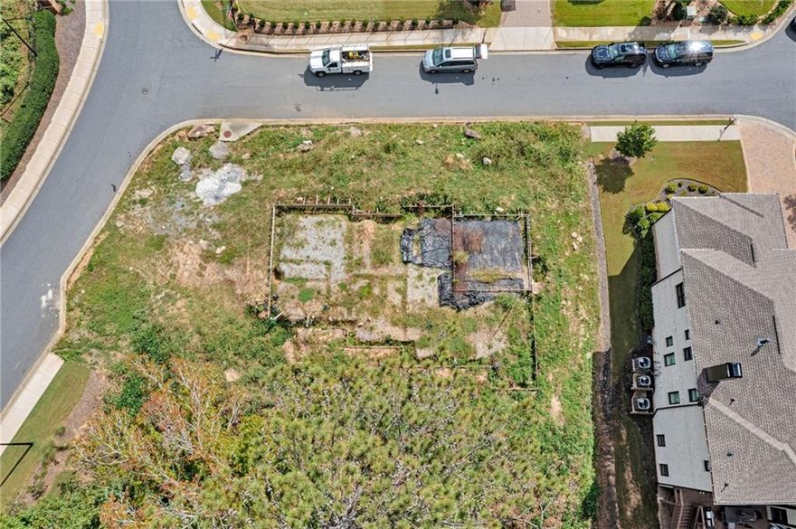 Last lot left in a Spectacular Subdivision of 21 homes in desirable East Cobb - WALTON HS. Close proximity to restaurants, parks, shopping center and Indian Hills Country Club. Don't miss out on a fabulous opportunity of being part of this subdivision. All homes in the subdivision are Million plus. BUILD your dream home!!!