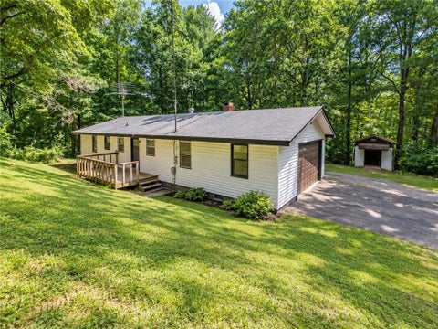 Homes For Sale - 2411 Rackley Road<br/> Ellijay, GA 30536
