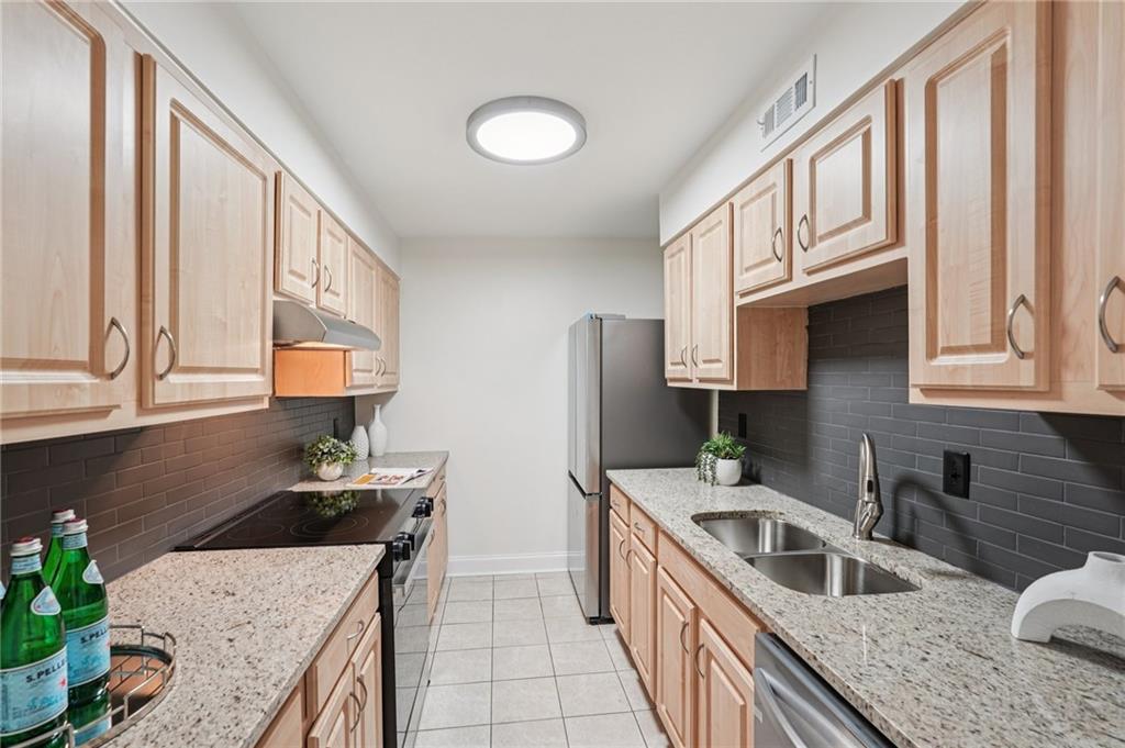 Coral Ridge Commons - Residential