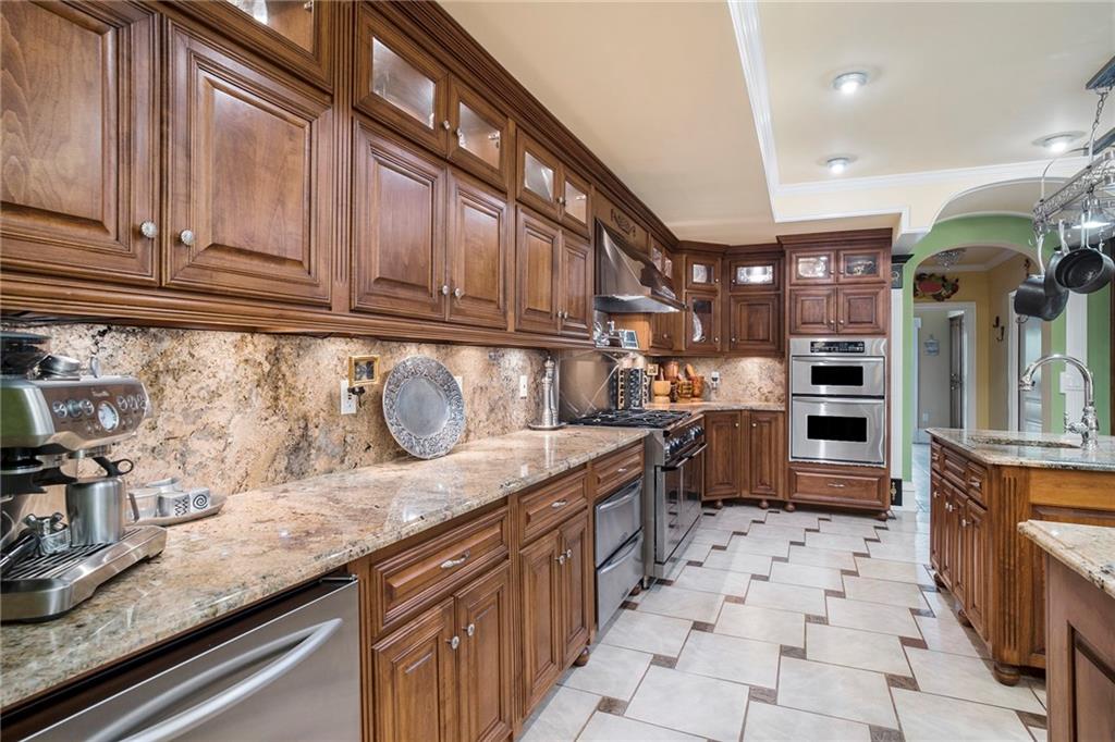 320 Riverbend Drive, Mcdonough, Georgia image 14