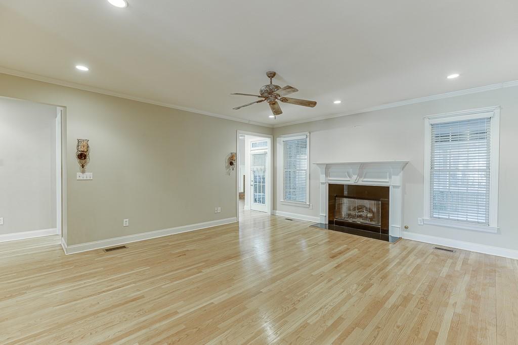 4717 Bedford Glen, Flowery Branch, Georgia image 16