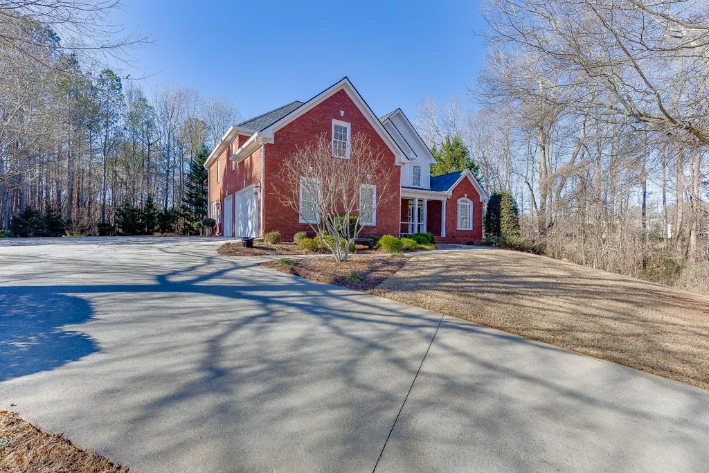 4717 Bedford Glen, Flowery Branch, Georgia image 3