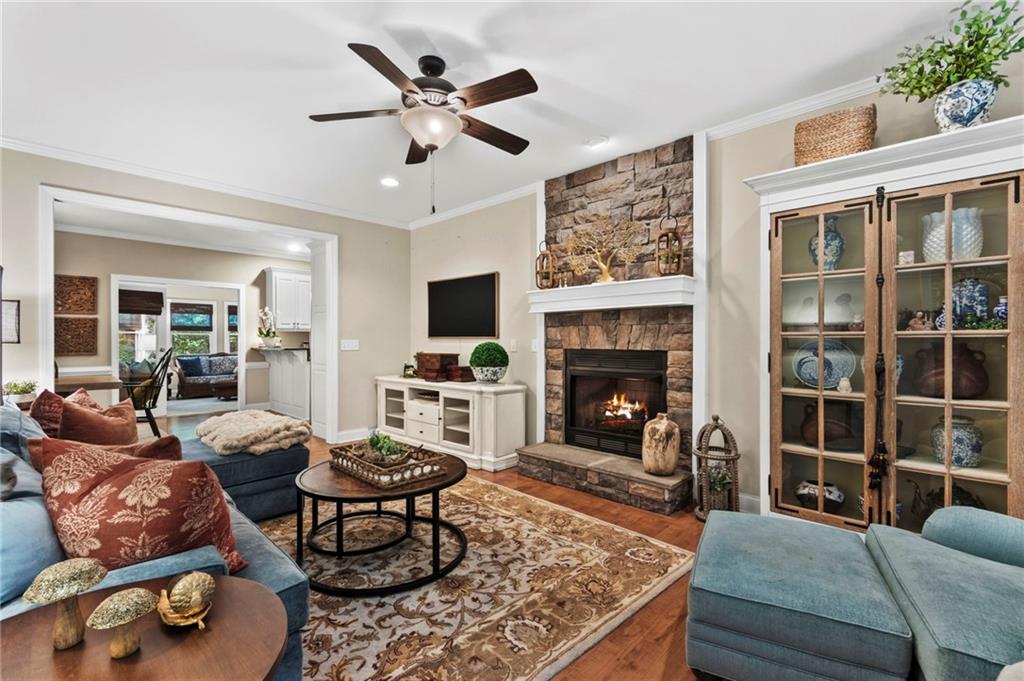 1556 Tamarack Drive