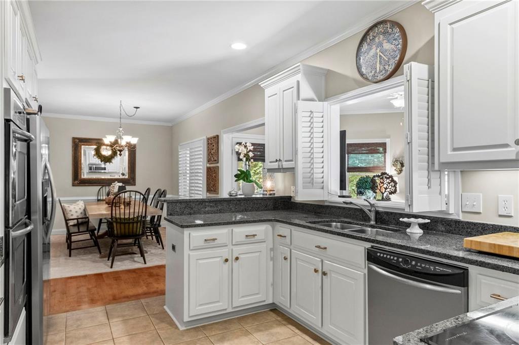 1556 Tamarack Drive