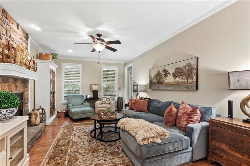 1556 Tamarack Drive