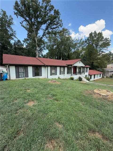 Homes For Sale - 5645 Nottingham Drive<br/> Lilburn, GA 30047