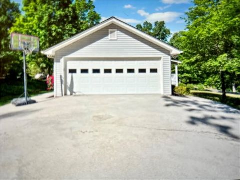 A home in Dahlonega